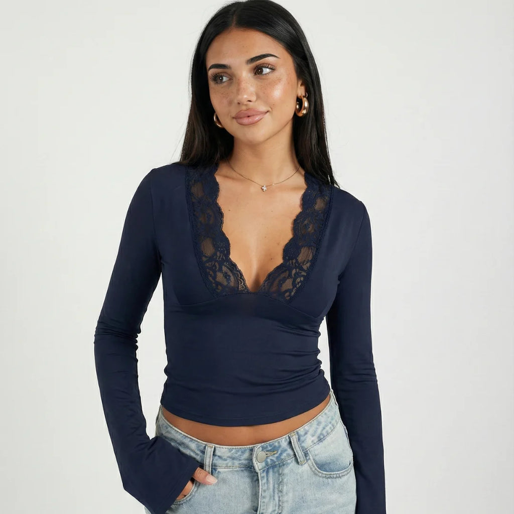 NOIR LACE V TOP