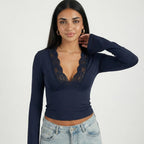 NOIR LACE V TOP